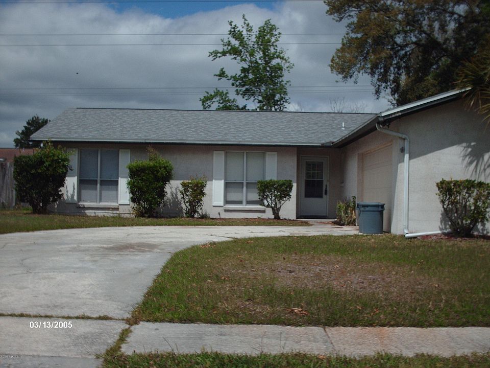 1st image of 1744 Papaya Dr N