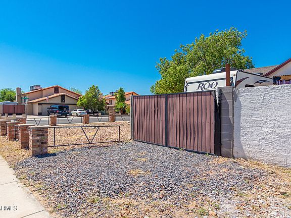 4th image of 5504 W Desert Cove Ave
