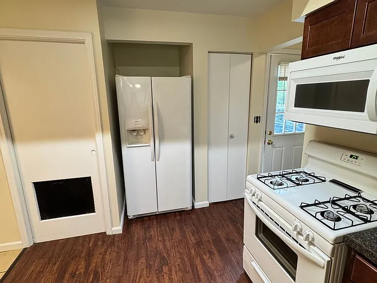 4409 Sunnybrook Dr SE — Photo 7