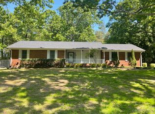 1554 Oakridge Dr, Salisbury, NC 28146
