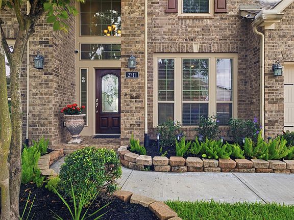 3rd image of 2711 Wild Lilac Dr