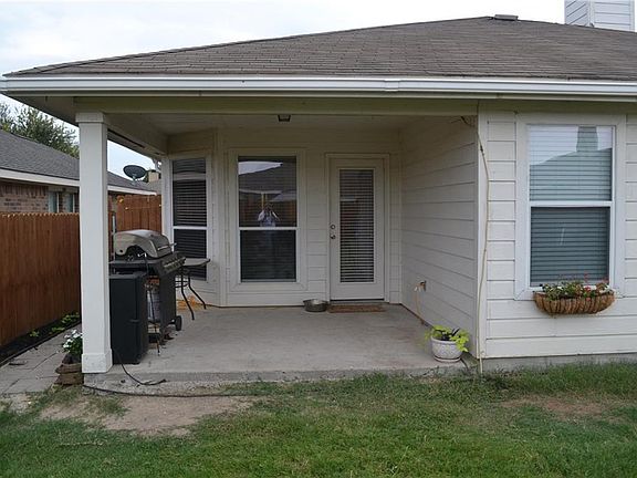 2nd image of 800 Alder Dr