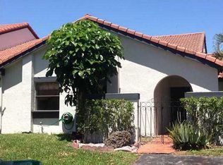 6635 NW 180th Ter, Hialeah, FL 33015