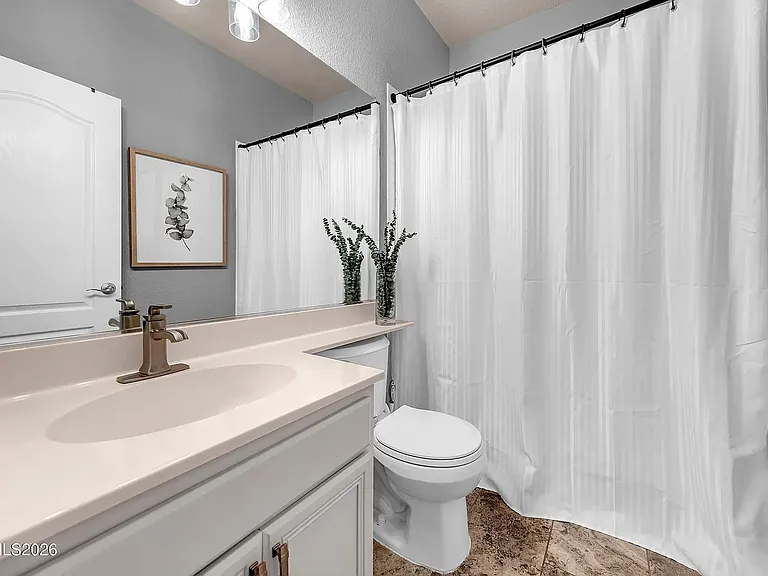 2725 Decoy Dr — Photo 35