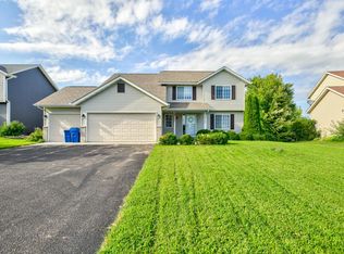 2763 Pampas Ct, Shakopee, MN 55379