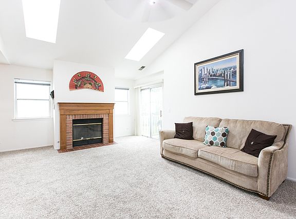 3rd image of 2406 Mallow Ct Unit Z2