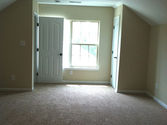 Studio Bedroom on 3rd Level