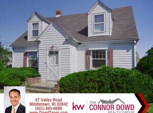 77 Beacon St, Middletown, RI 02842