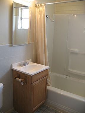 5th image of 2929 E 10th St