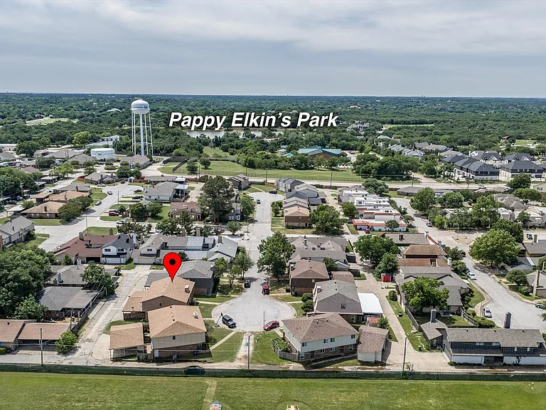2207 Chase Ct — Photo 36