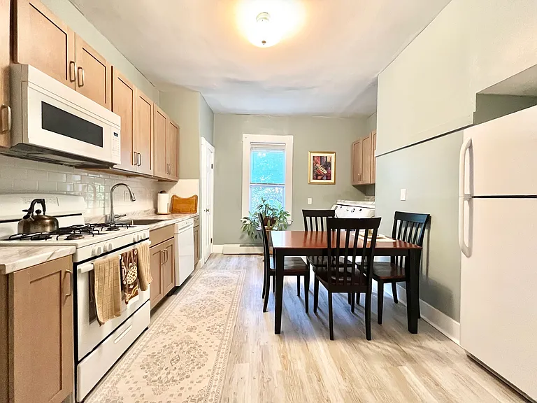 45 Thornton St #1 — Photo 6