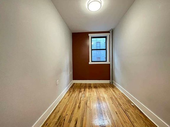 5th image of 2111 Beekman Pl APT 2G