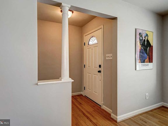 3rd image of 2605 Midway St