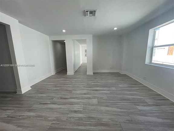 5th image of 1520 SW 10th St