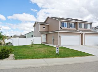 813 Rampart Dr, Rock Springs, WY 82901