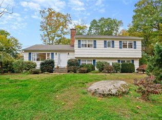 117 Wedgewood Rd, Trumbull, CT 06611