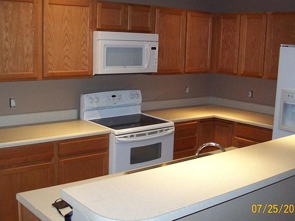 3rd image of 3705 Eliza Pointe Way