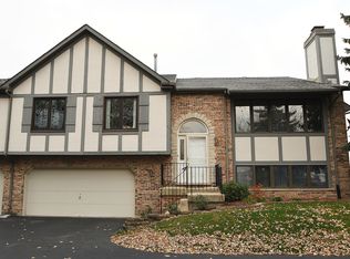 2333 Olde Mill Rd, Plainfield, IL 60586