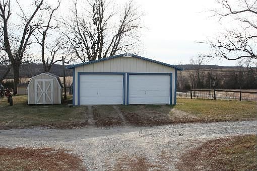 2nd image of 3214 Diamond Ave