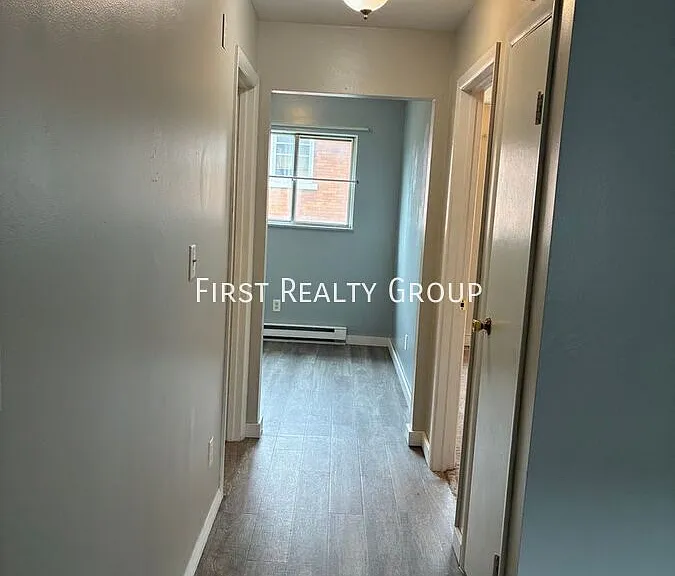 513 S Main St #B — Photo 4