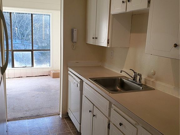 5th image of 15144 65th Ave S APT 414