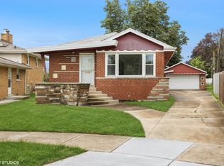 9821 S Albany Ave, Evergreen Park, IL 60805