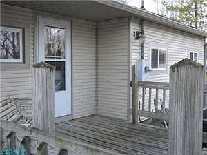 3rd image of 126 W North St