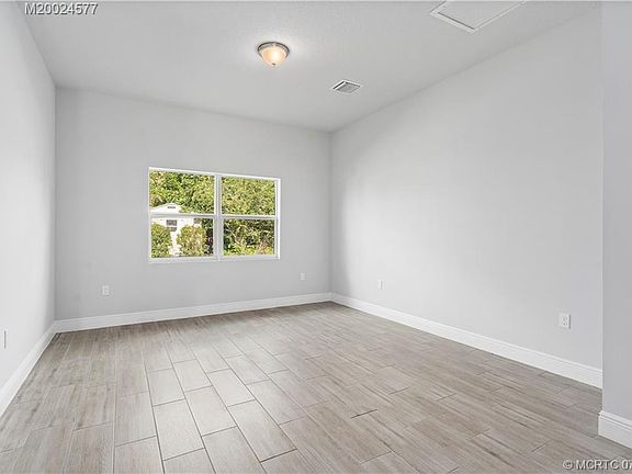 4th image of 513 SW Halkell Ave
