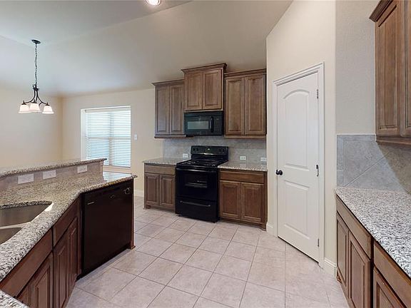 3rd image of 6502 Ashland Dr