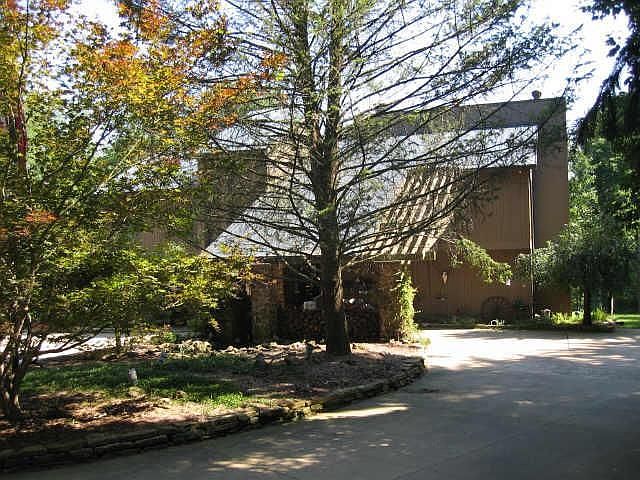 1st image of 641 Llanberis Dr