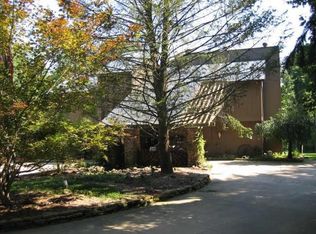 641 Llanberis Dr, Granville, OH 43023