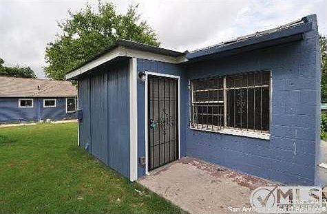 1st image of 2907 Saunders Ave #3