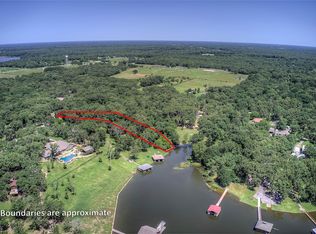 221 County Road 1946, Emory, TX 75440