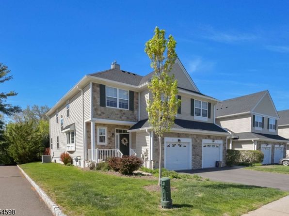 15 River Birch Cir, Montgomery Twp., NJ 08540