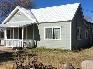 636 Riverside Ave, Mancos, CO 81328