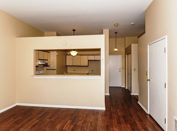 5th image of 3713 Grand Blvd Unit 7