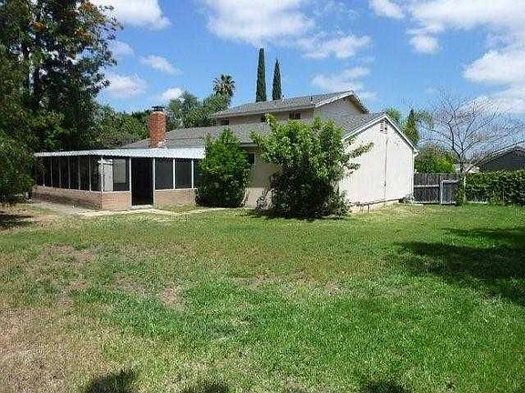 2nd image of 6396 Lake Alturas Ave