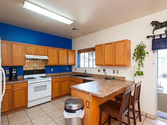 5th image of 11760 Cove Crest Dr