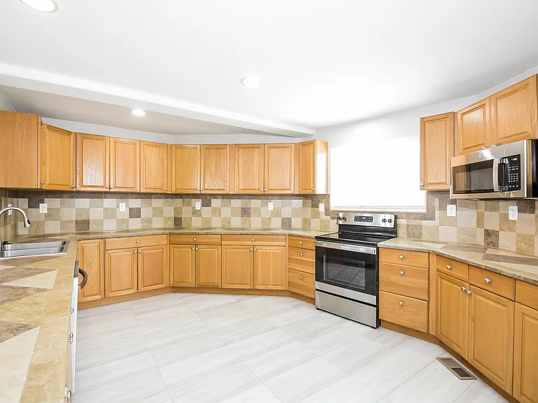 6504 E Asbury Ave — Photo 9