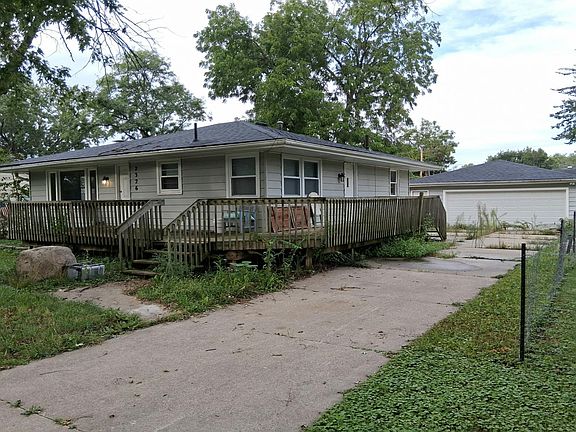 2nd image of 2326 E 39th Ct