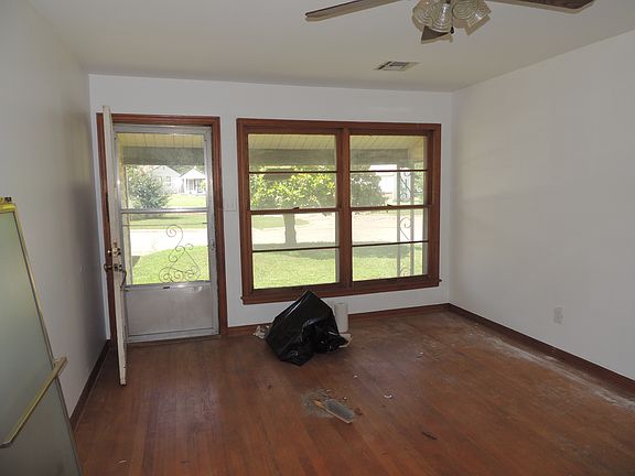 Large windows in livingroom