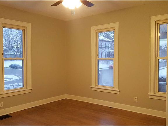 4th image of 822 Tippecanoe St APT A