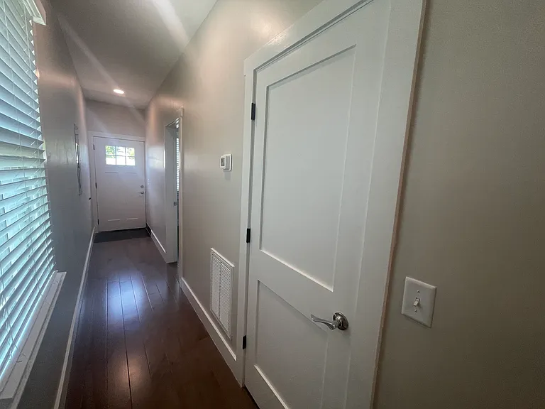 309 W Duffy St #A — Photo 31