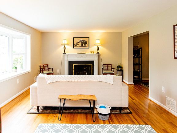4th image of 1206 Forestwood Dr