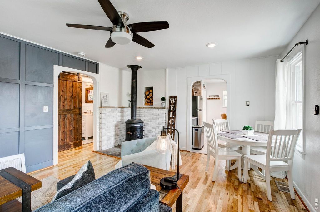 525 W 9th St