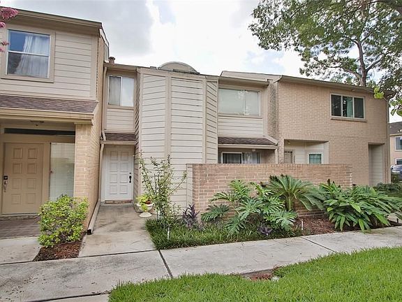 4th image of 2050 Augusta Dr #2-12