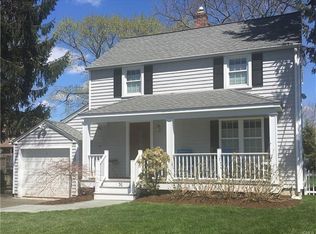 31 Catherine St, Fairfield, CT 06824