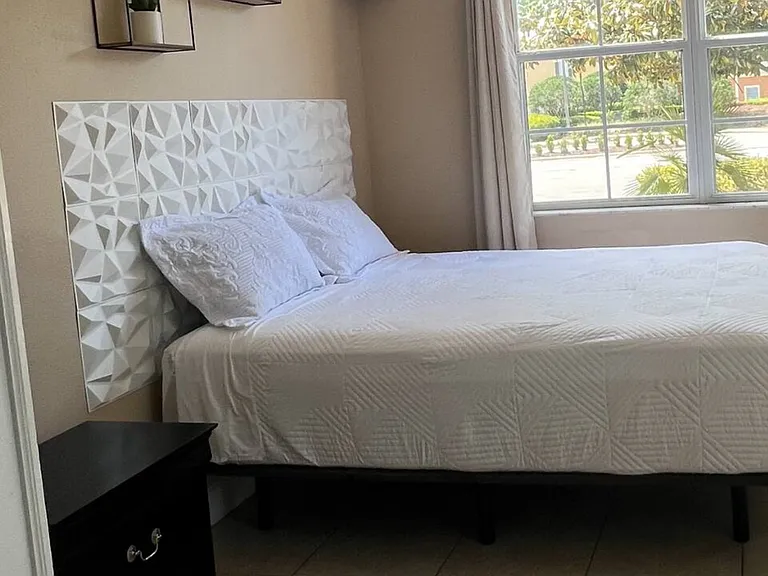 811 Assembly Ct — Photo 11