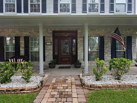 2nd image of 3835 Cypress Point Dr