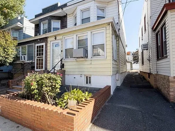 7535 60th Pl, Ridgewood, NY 11385